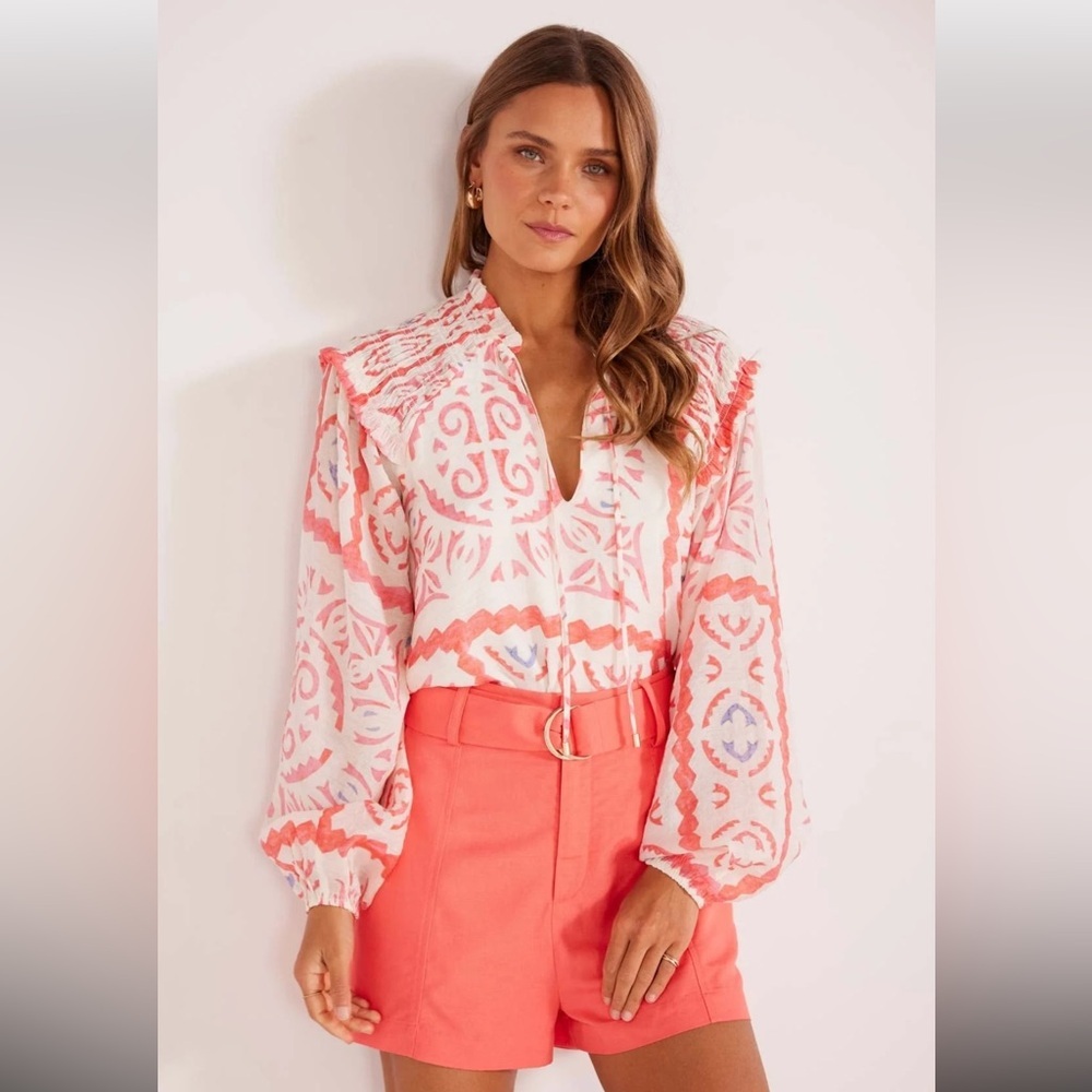 MINKPINK NWT Lolani Smocked Long Sleeve Blouse Size Medium